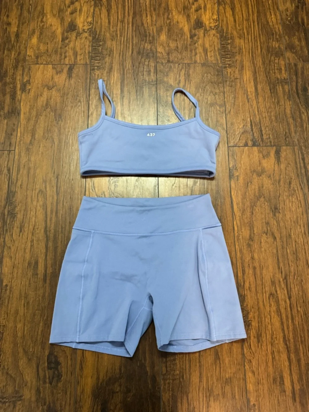 437 set - Picture 2 of 5